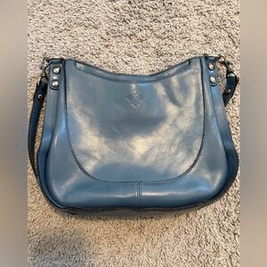 Patricia Nash Elegant Blue Leather Shoulder Bag